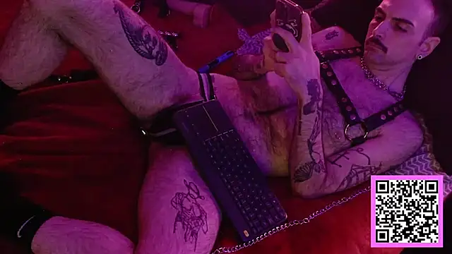 Snapshot of hungbot chatting on 03/28/26, 05:18 hungbot online show from 03/28/26, 05:18