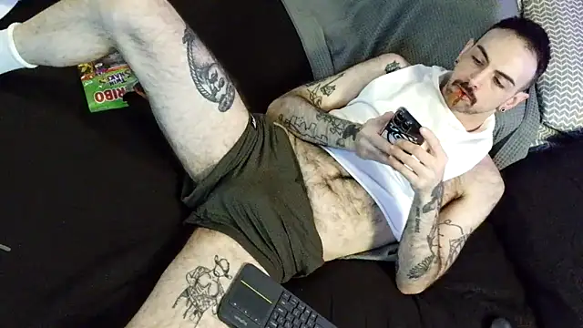 Snapshot of hungbot chatting on 04/15/26, 02:29 hungbot online show from 04/15/26, 02:29