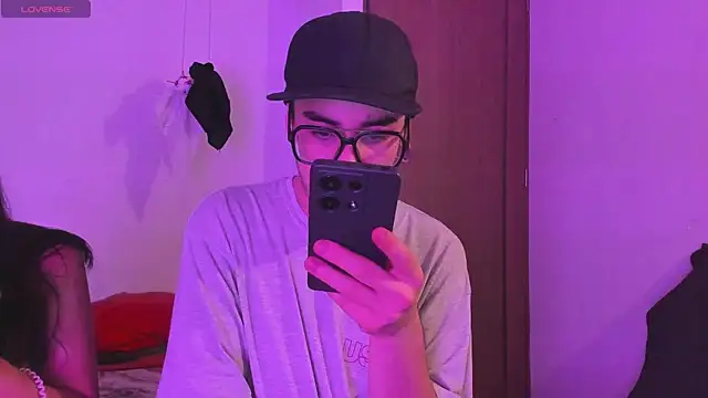 Snapshot of Dirty_Pleasure69 chatting on 11/05/25, 01:49 Dirty Pleasure69 online show from 11/05/25, 01:49