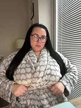 Snapshot of Ruby-Black chatting on 03/06/26, 11:17 Ruby-Black online show from 03/06/26, 11:17