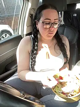 Snapshot of Ruby-Black chatting on 04/08/26, 12:27 Ruby-Black online show from 04/08/26, 12:27