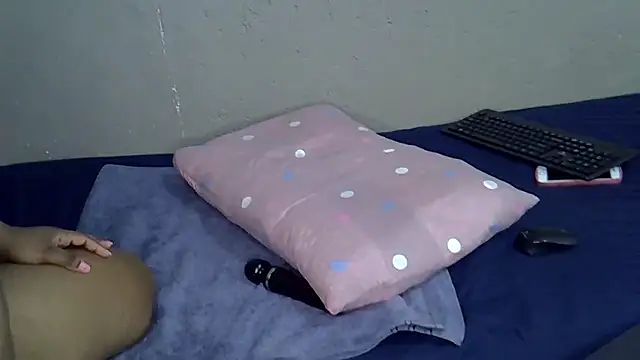 Bellabootie online show from 01/17/26, 01:43