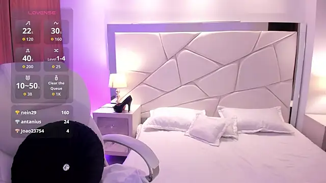 Natasha Kiim  online show from 02/04/26, 03:34