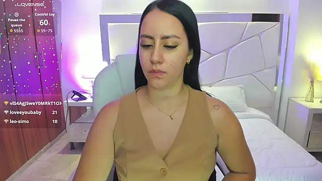 Snapshot of Natasha_Kiim_ chatting on 03/26/26, 04:18 Natasha Kiim online show from 03/26/26, 04:18