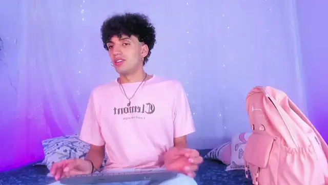 Snapshot of josesweet_ chatting on 10/01/25, 02:56 josesweet  online show from 10/01/25, 02:56