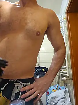 Snapshot of Ando1992 chatting on 12/14/25, 09:30 Ando1992 online show from 12/14/25, 09:30