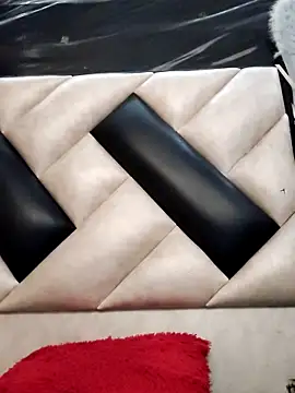 Snapshot of NileveSantanna chatting on 11/27/25, 04:20 NileveSantanna online show from 11/27/25, 04:20