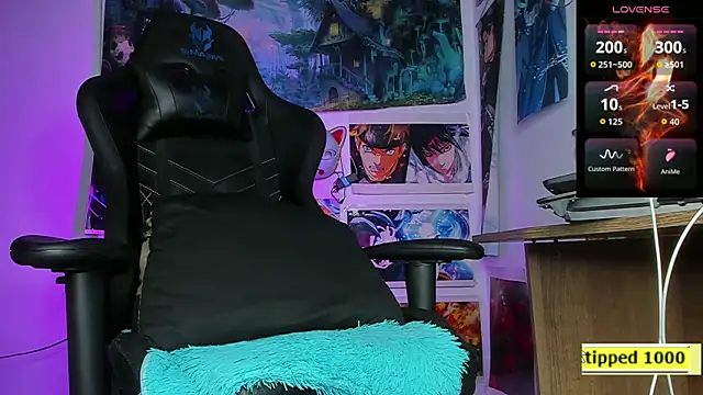 Snapshot of Aaron_bazz2 chatting on 03/29/26, 02:33 Aaron bazz2 online show from 03/29/26, 02:33