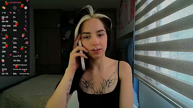 Kittyross online show from 11/20/25, 02:39