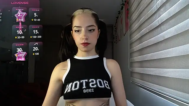 Kittyross online show from 03/25/26, 07:20