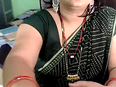 BABITA KUMARII online show from 10/28/25, 05:26