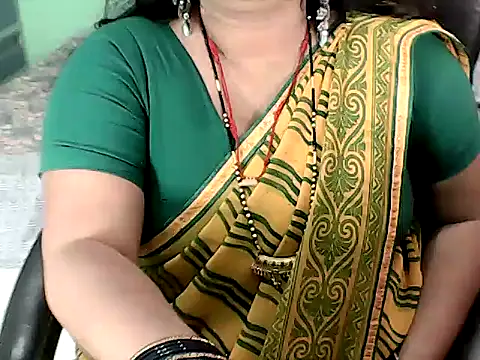 BABITA KUMARII online show from 11/24/25, 04:29