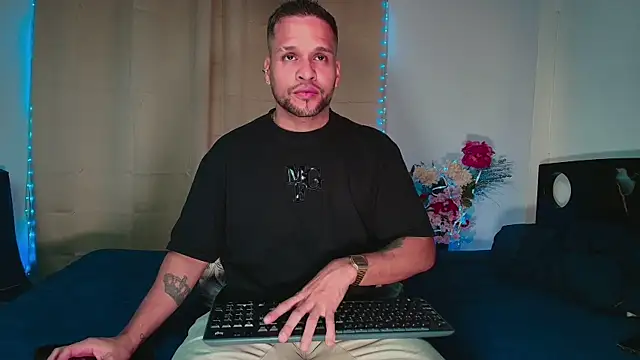 LucasGaeel online show from 01/16/26, 04:49