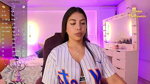 kloe28 online show from 10/14/25, 03:40