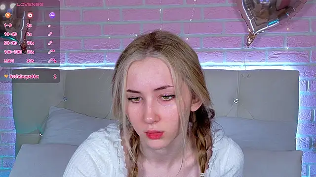 LiraKink online show from 11/22/25, 04:44