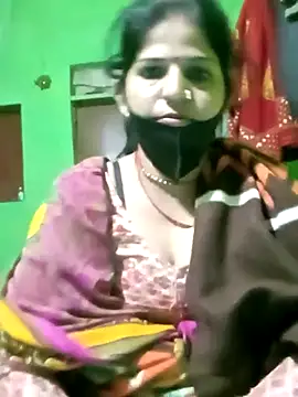 Cuty nensi online show from 10/28/25, 01:58