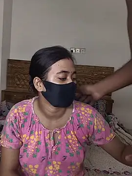 Love Queen11 online show from 11/01/25, 07:54