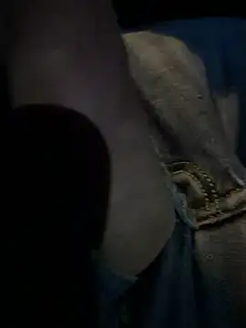 Snapshot of Italianofirenze chatting on 11/26/25, 12:22 Italianofirenze online show from 11/26/25, 12:22