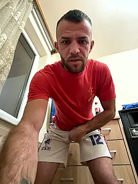 Snapshot of sexyman1936 chatting on 01/10/26, 05:09 sexyman1936 online show from 01/10/26, 05:09