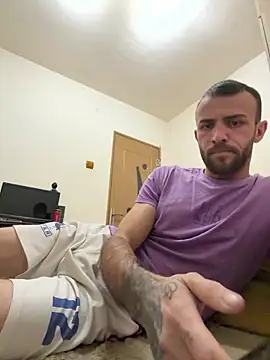 Snapshot of sexyman1936 chatting on 02/02/26, 05:22 sexyman1936 online show from 02/02/26, 05:22