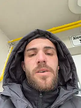 Snapshot of sexyman1936 chatting on 02/23/26, 11:29 sexyman1936 online show from 02/23/26, 11:29