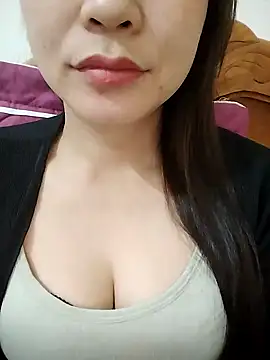 Girl Shy2000 online show from 11/11/25, 05:07