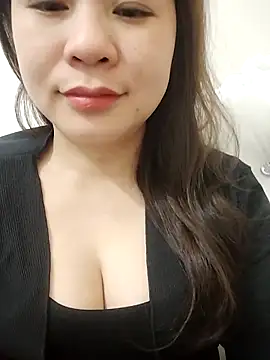 Girl Shy2000 online show from 02/25/26, 12:42