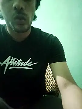 Snapshot of Ilhaamgrey chatting on 04/16/26, 01:56 Ilhaamgrey online show from 04/16/26, 01:56