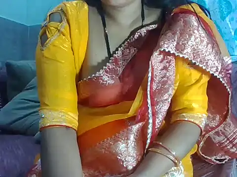 Snapshot of RINA_RANI_0 chatting on 10/27/25, 01:53 RINA RANI 0 online show from 10/27/25, 01:53
