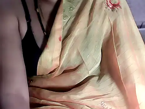 Snapshot of RINA_RANI_0 chatting on 11/27/25, 12:35 RINA RANI 0 online show from 11/27/25, 12:35