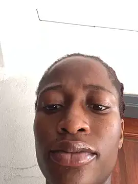 Snapshot of Caramel102004 chatting on 04/03/26, 10:46 Caramel102004 online show from 04/03/26, 10:46