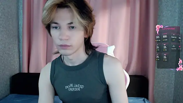 Snapshot of evan_reinhart chatting on 09/29/25, 08:13 evan reinhart online show from 09/29/25, 08:13