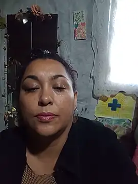 Snapshot of Lobizona chatting on 05/27/26, 12:35 Lobizona online show from 05/27/26, 12:35