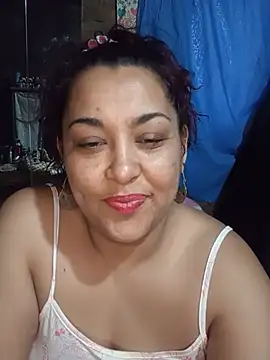 Snapshot of Lobizona chatting on 07/08/26, 01:15 Lobizona online show from 07/08/26, 01:15