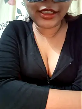 Kate143Kevin online show from 09/28/25, 07:19