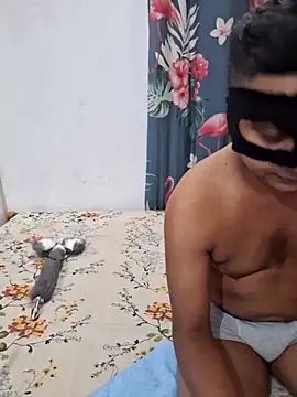 Snapshot of shani_taniya chatting on 11/07/25, 04:40 shani taniya online show from 11/07/25, 04:40