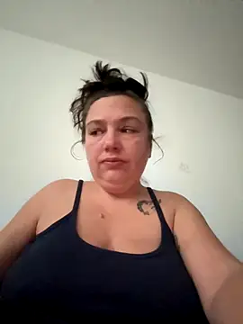 Snapshot of Eleanorxx chatting on 10/10/25, 06:56 Eleanorxx online show from 10/10/25, 06:56