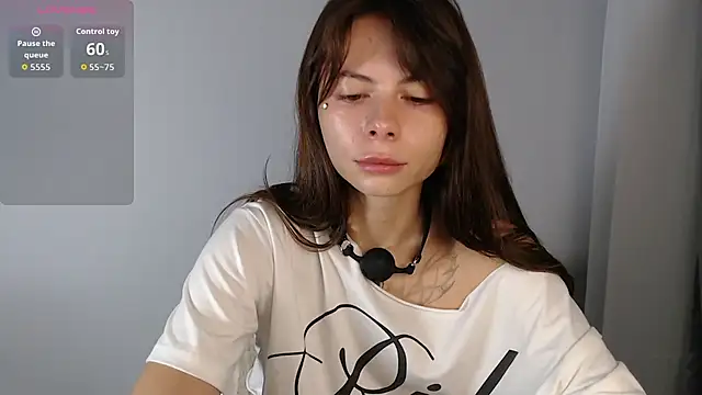 Snapshot of BellaAbey chatting on 07/17/26, 10:14 BellaAbey online show from 07/17/26, 10:14