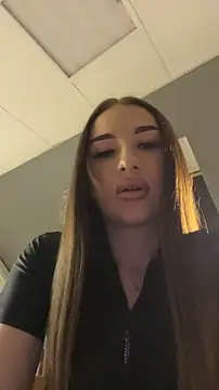 Snapshot of Luna_Olsen chatting on 02/07/26, 04:16 Luna Olsen online show from 02/07/26, 04:16