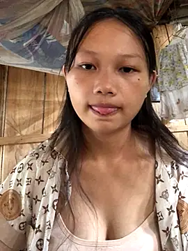 Snapshot of khatvong chatting on 10/12/25, 04:22 khatvong online show from 10/12/25, 04:22