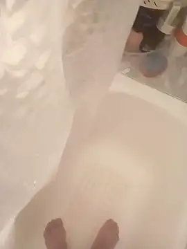 Snapshot of ruiiizz chatting on 03/17/26, 06:33 ruiiizz online show from 03/17/26, 06:33