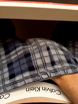 Snapshot of ruiiizz chatting on 03/23/26, 05:50 ruiiizz online show from 03/23/26, 05:50