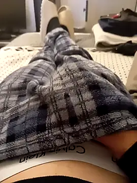 Snapshot of ruiiizz chatting on 03/25/26, 04:13 ruiiizz online show from 03/25/26, 04:13