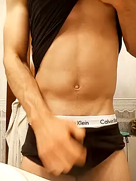 Snapshot of ruiiizz chatting on 04/21/26, 05:50 ruiiizz online show from 04/21/26, 05:50