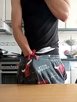 Snapshot of ruiiizz chatting on 04/29/26, 10:30 ruiiizz online show from 04/29/26, 10:30