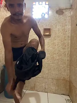 Snapshot of Franminga chatting on 10/25/25, 04:24 Franminga online show from 10/25/25, 04:24