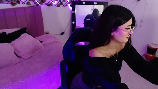 isa bunny18 online show from 10/30/25, 04:36