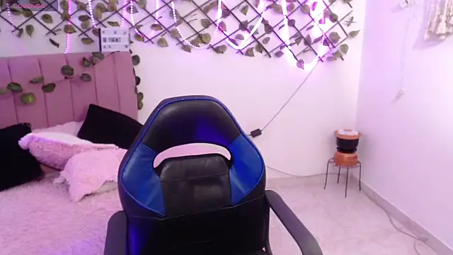 isa bunny18 online show from 11/12/25, 12:00