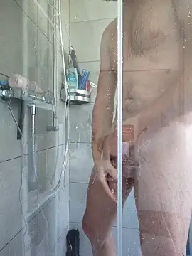 Snapshot of mandojed chatting on 09/29/25, 02:11 mandojed online show from 09/29/25, 02:11