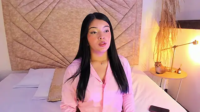 EmmaBlossom online show from 12/04/25, 07:22